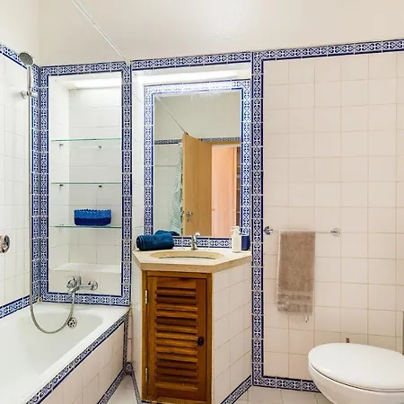 3 Bedroom - Montechoro Apartment Albufeira
